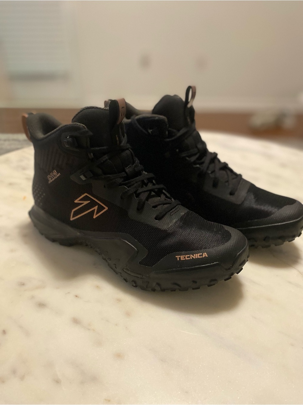Tecnica Magma S Mid GTX WS Women’s 8.5 Gore-Tex Vibram Hiking Boots EU 40